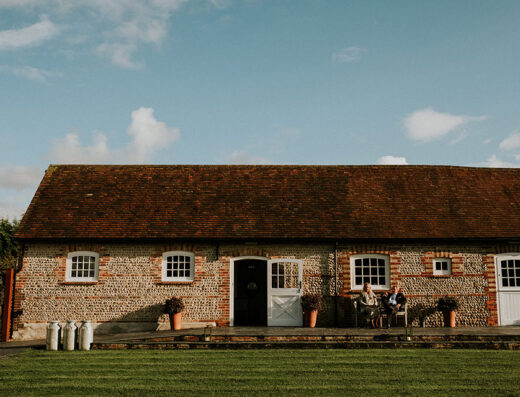 Southend Barns Wedding Venue - Wedding Venues in Chichester